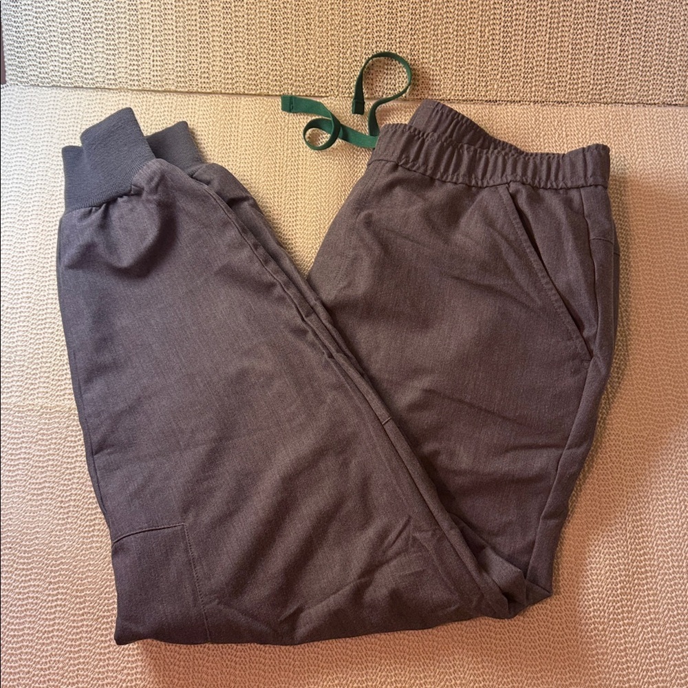 Figs Medical Charcoal Joggers Womens M/S - Picture 2 of 9
